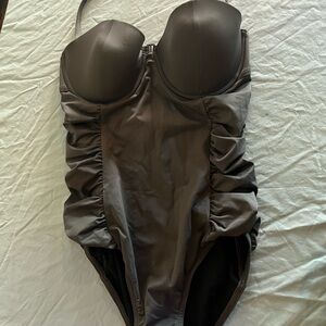 Victoria's Secret Elegant Y2K bombshell bra top swimsuit size 8c